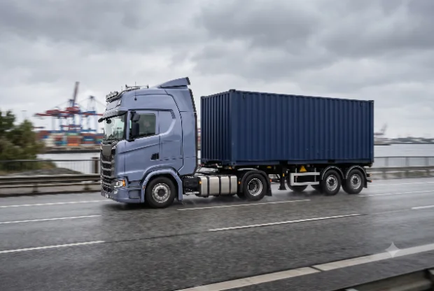 Containertransport per Kran-LKW